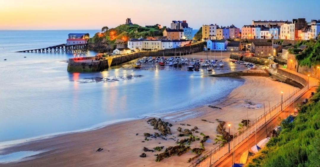 Sea Crest, Beautiful Home In Tenby With Sea Views Exterior foto